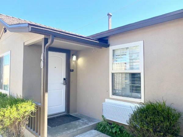 Lone Oak Lodge image 11